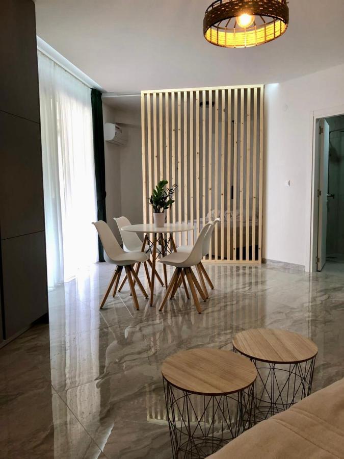 Aura Tower Apartments By Gaby Rafailovici Exterior photo
