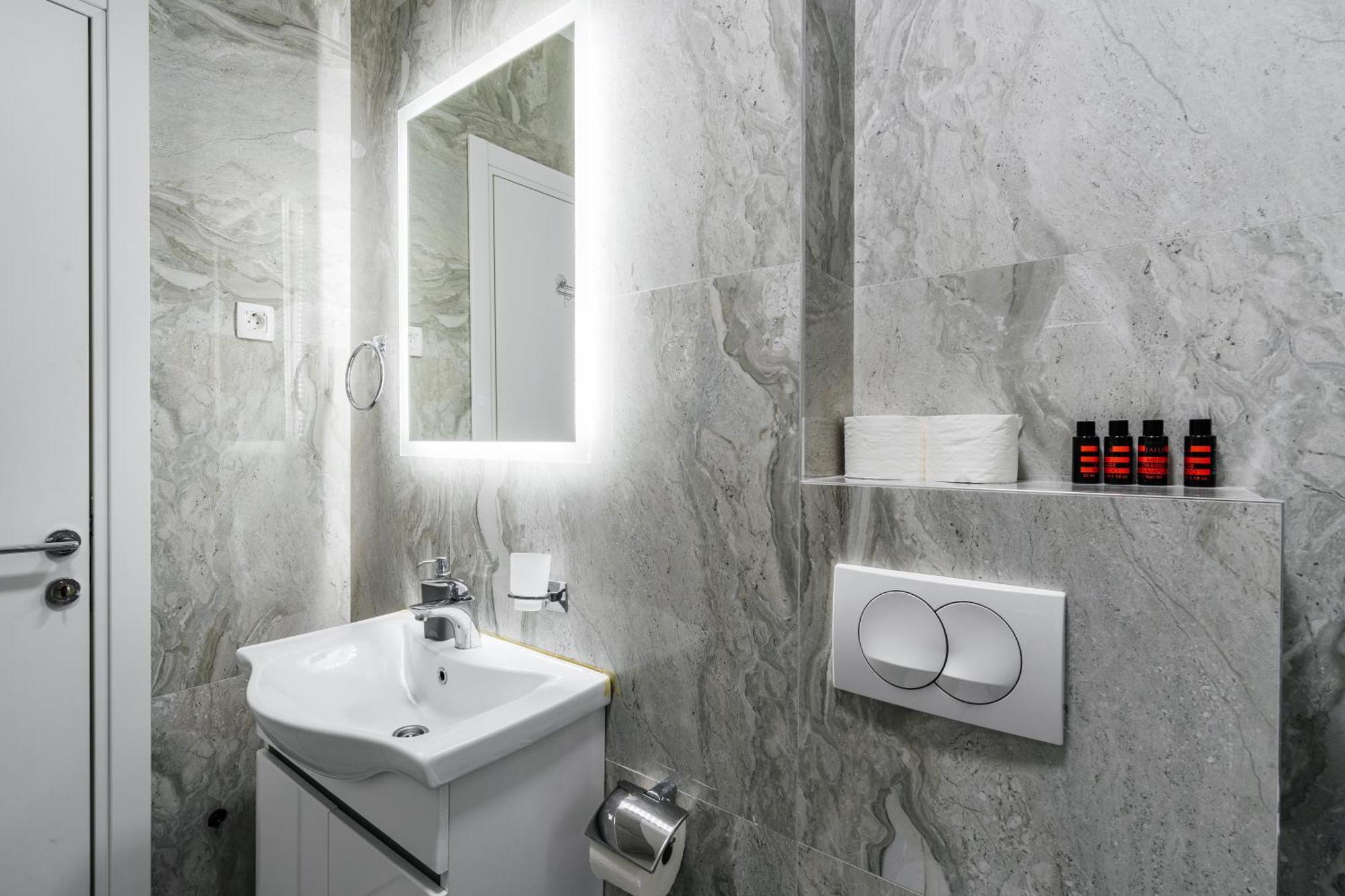 Aura Tower Apartments By Gaby Rafailovici Exterior photo